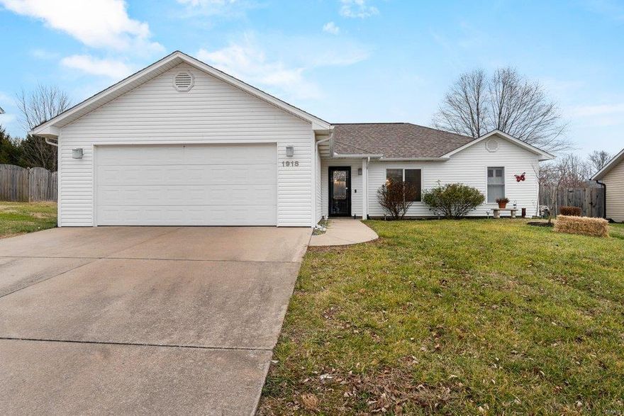 This Beautiful Ranch home in Alma Schrader school district just hit the market. This smart house comes with Nest to control the temperature of the home and a Ring doorbell camera. Both can be controlled through your smart phone,. As soon as you walk in you notice the hardwood floors throughout out the open concept area and vaulted ceilings. Stainless appliances and breakfast bar. Master suite comes with a both walk-in shower and separate tub completely remodeled. 2nd full bathroom has been remodeled as well. 2 car attached garage that can be opened through your smart phone.