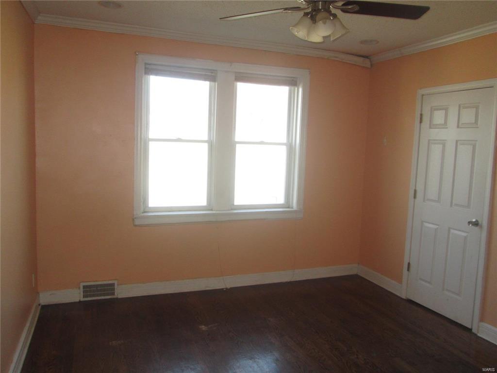 Oleatha Ave Condo - Residential