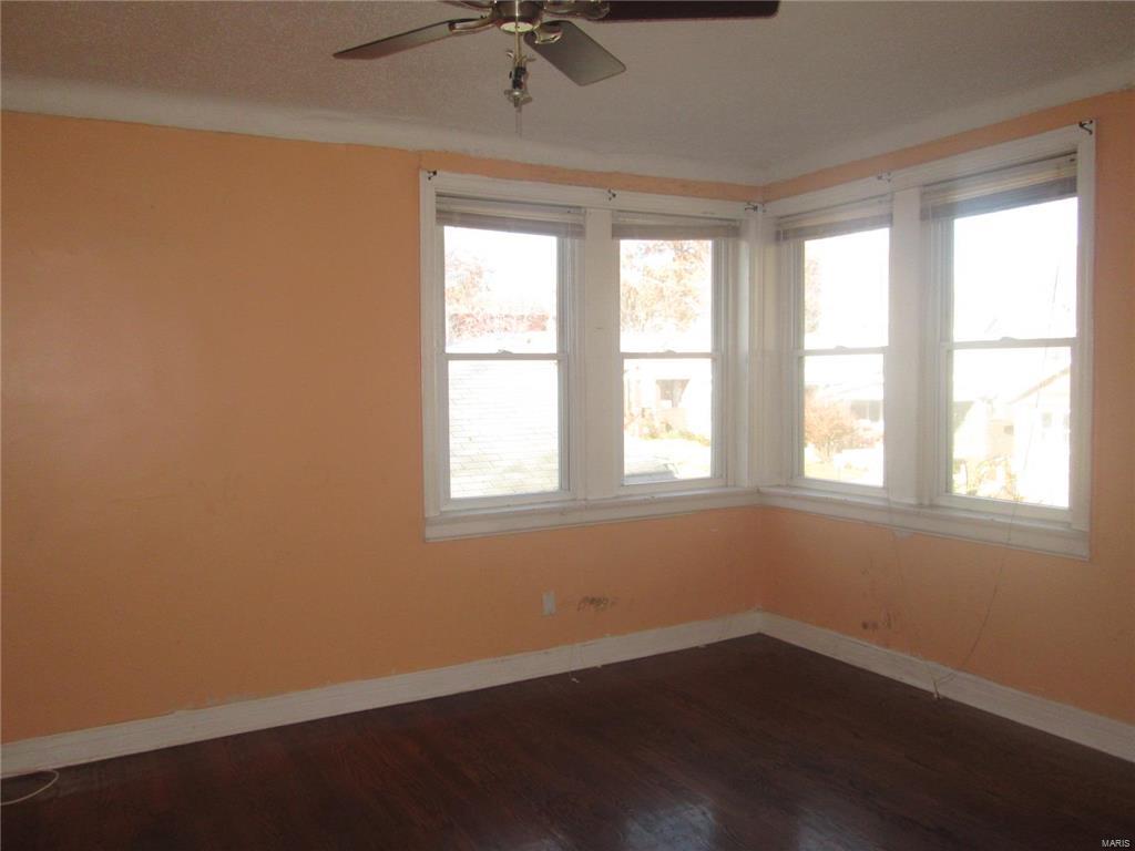 Oleatha Ave Condo - Residential