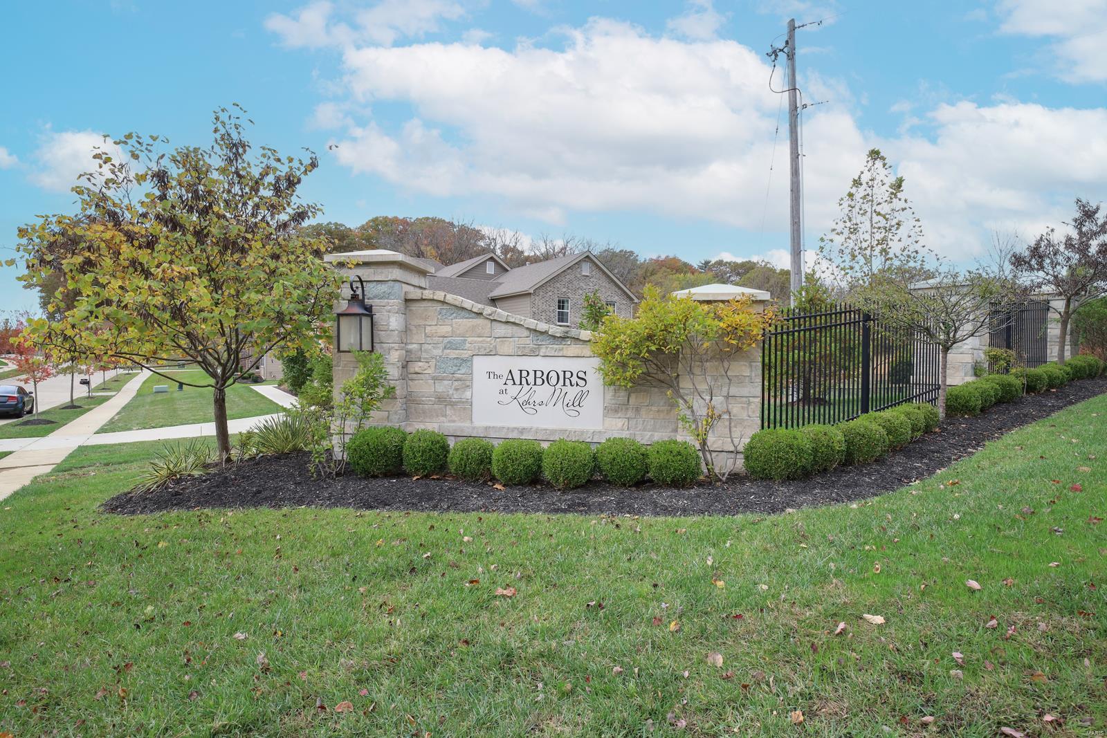 Arbors At Kehrs Mill - Residential