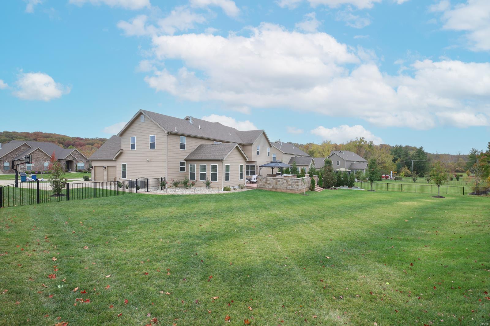 Arbors At Kehrs Mill - Residential