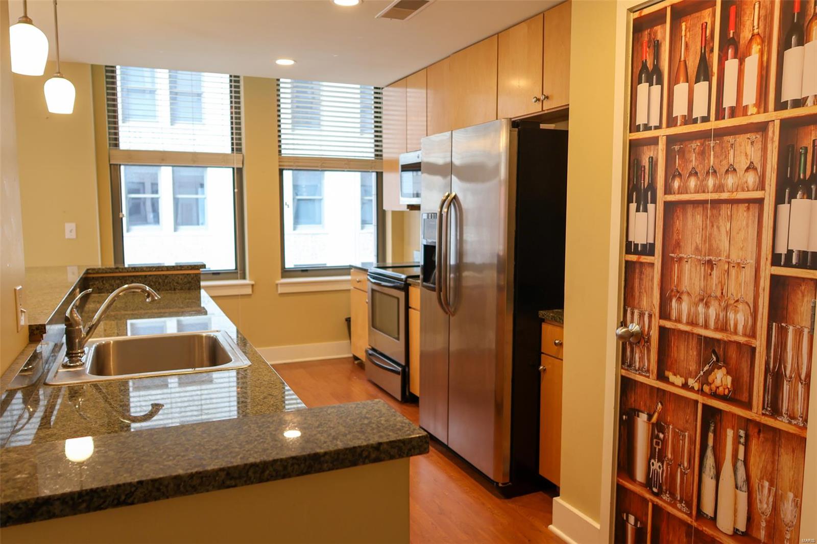 314 N Broadway 905