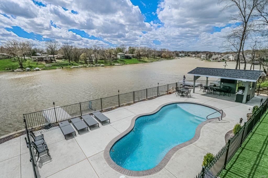 Harbor Pt Estate - Residential