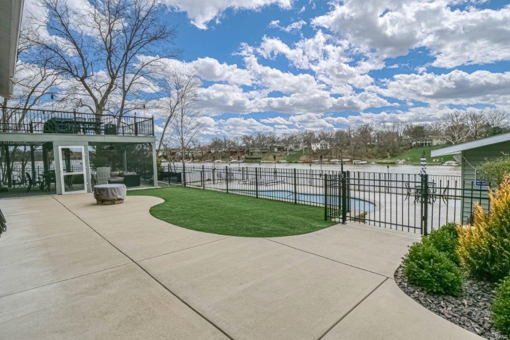 Harbor Pt Estate - Residential