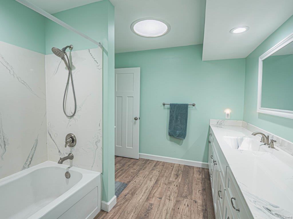 Harbor Pt Estate - Residential