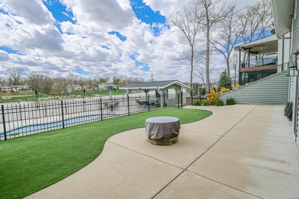 Harbor Pt Estate - Residential