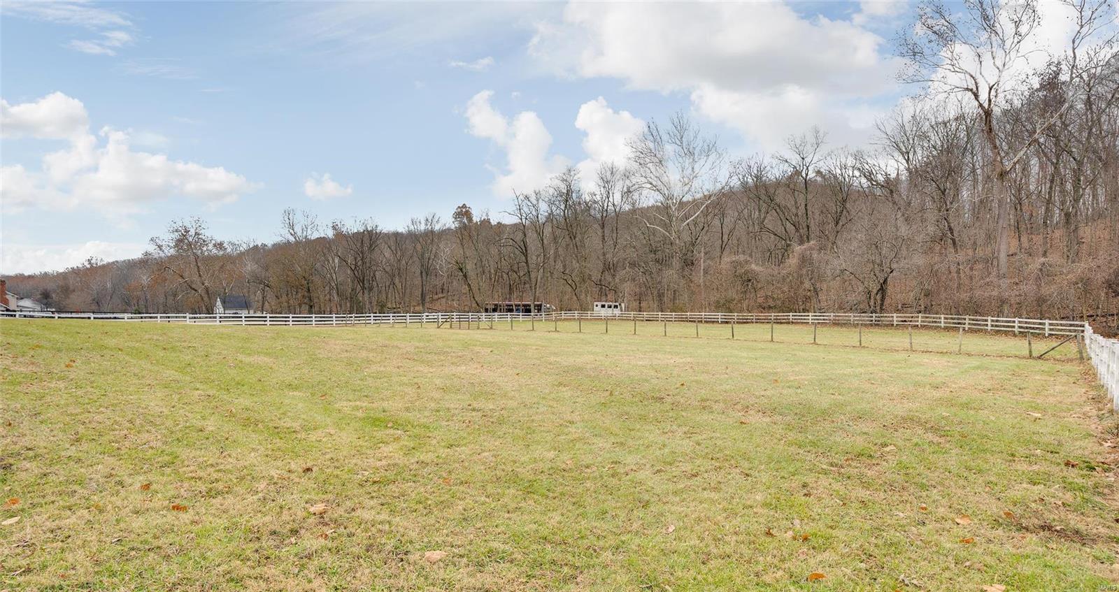 Stonesthrow Equestrian Estates 2 - Residential