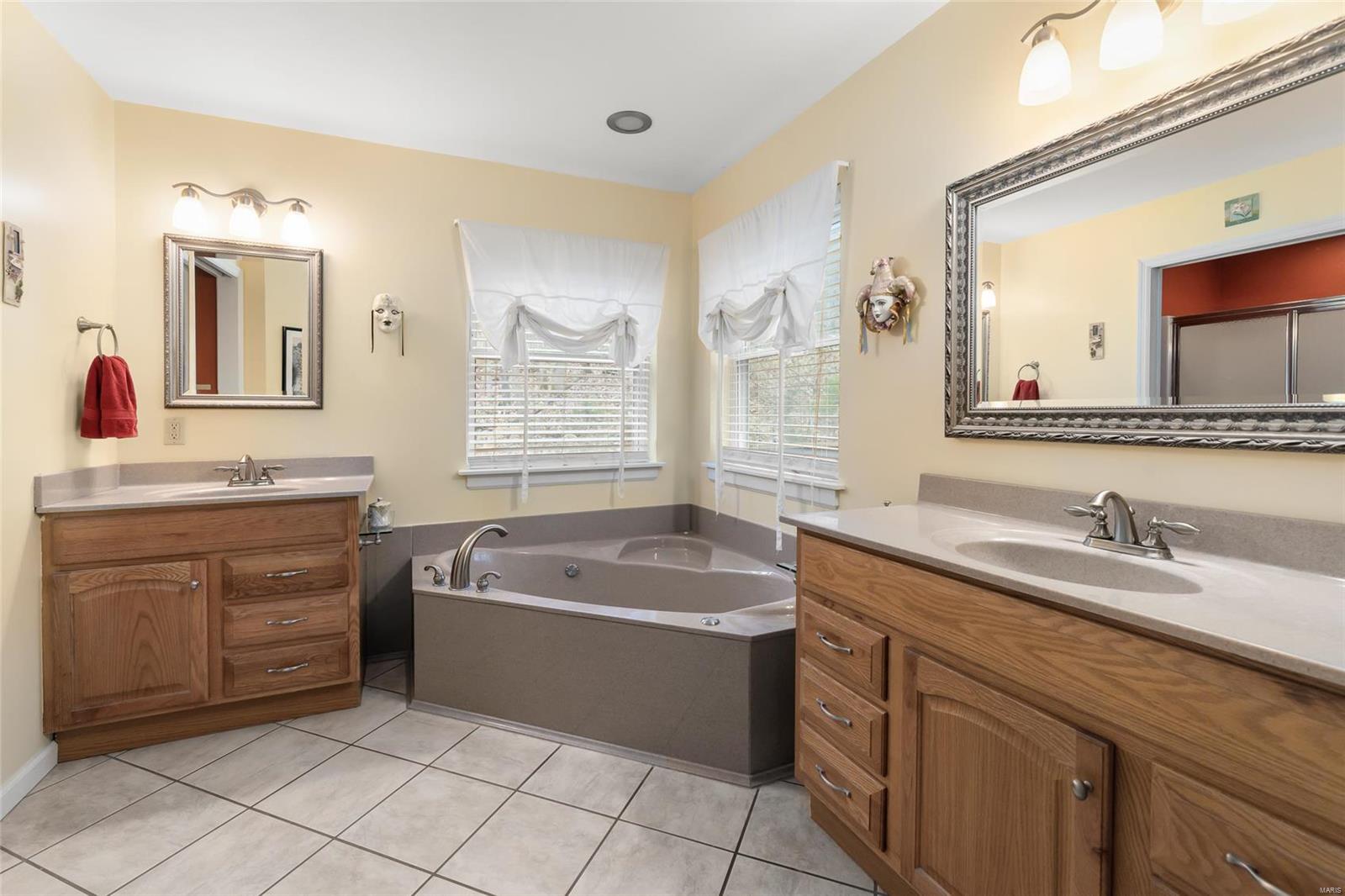 Stonesthrow Equestrian Estates 2 - Residential