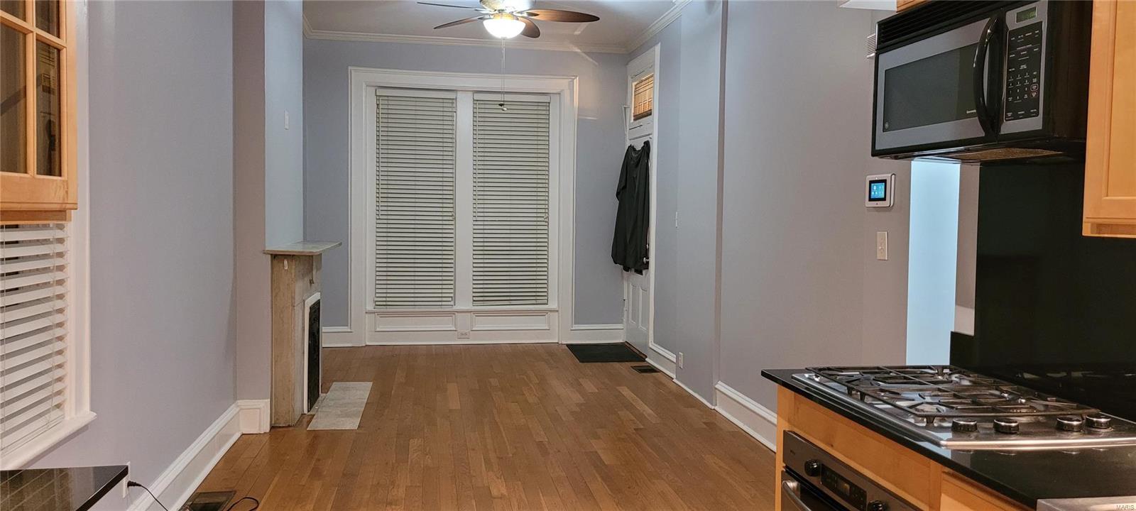 2120 Waverly Place A