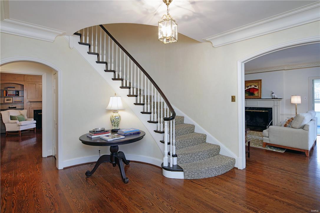 Von Schrader Estate - Residential