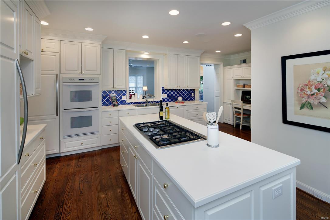 Von Schrader Estate - Residential