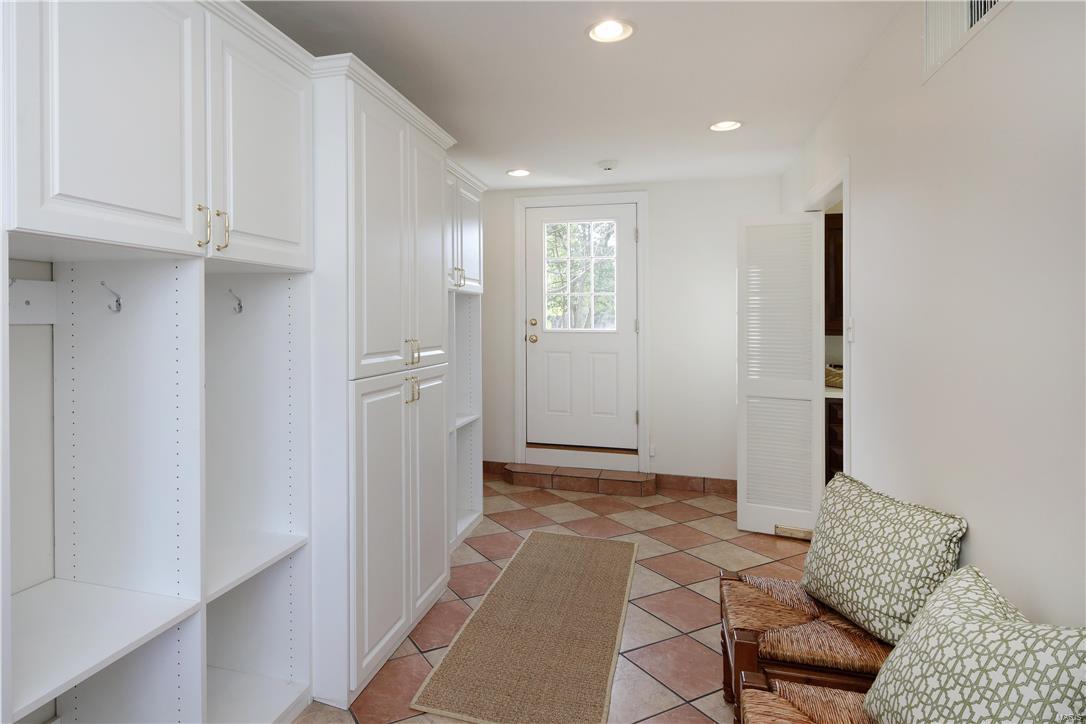 Von Schrader Estate - Residential