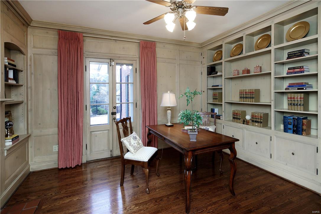 Von Schrader Estate - Residential