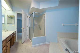 Villas At Golfview Condo The - Residential