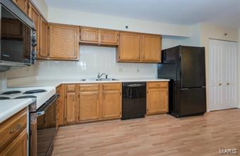 Villas At Golfview Condo The - Residential