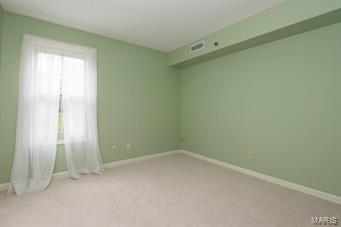 Villas At Golfview Condo The - Residential