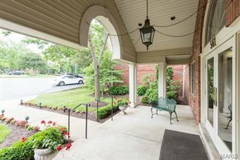 Villas At Golfview Condo The - Residential