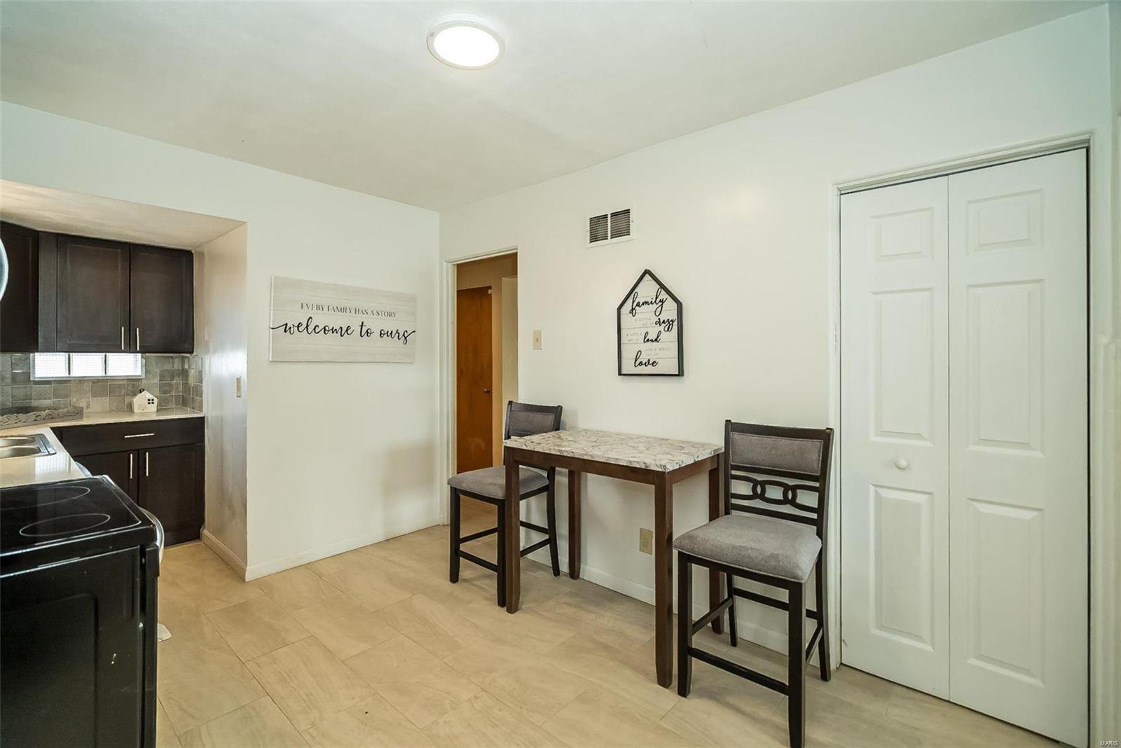 Country Club Add To Normandy Park 2 - Residential