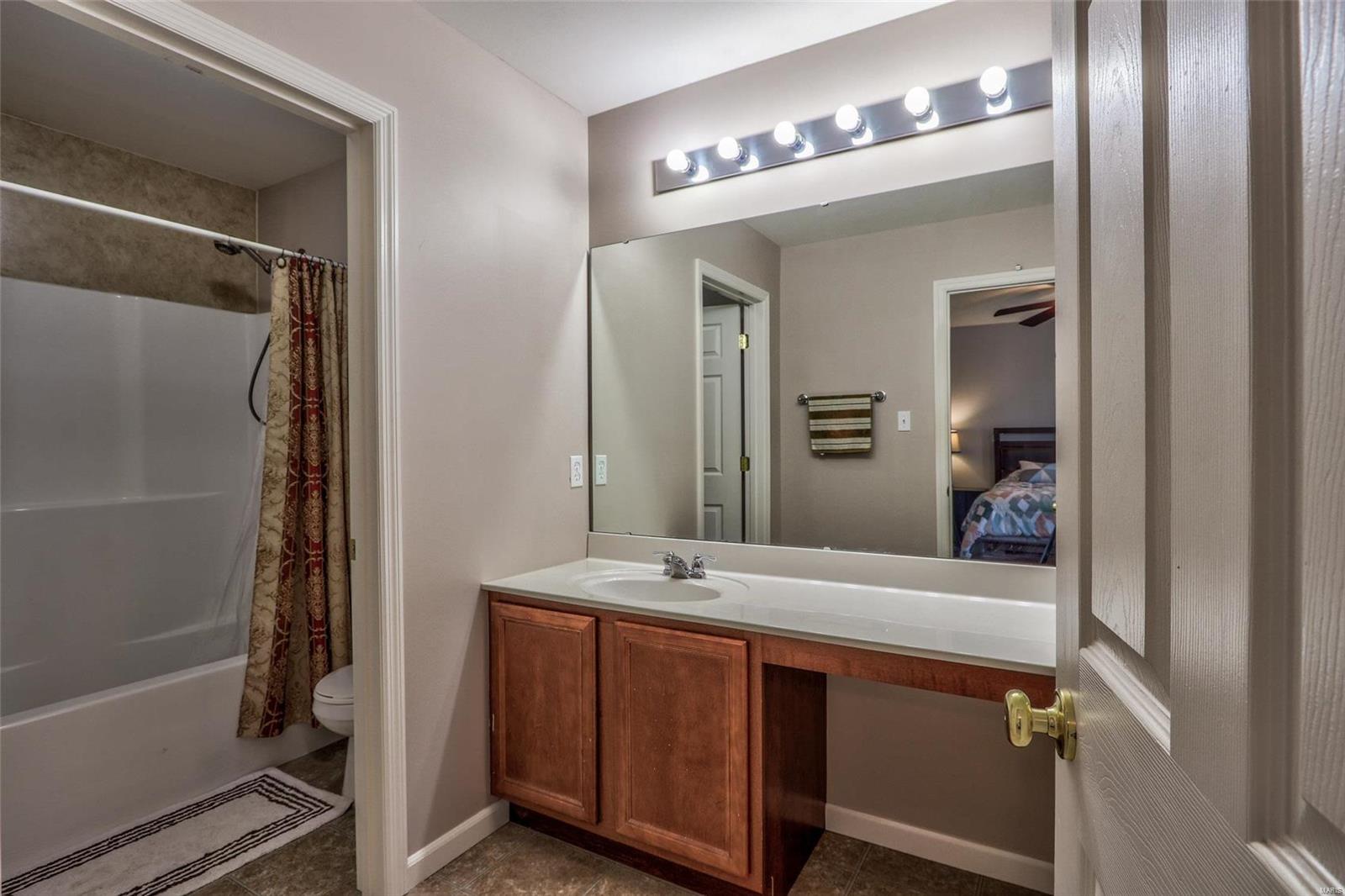 Countryshire #9 - Residential