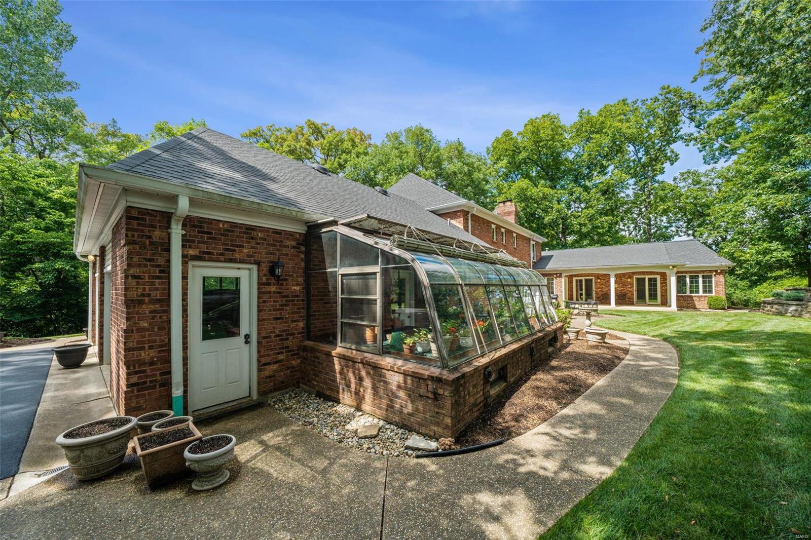 Chesterfield Lakes - Residential