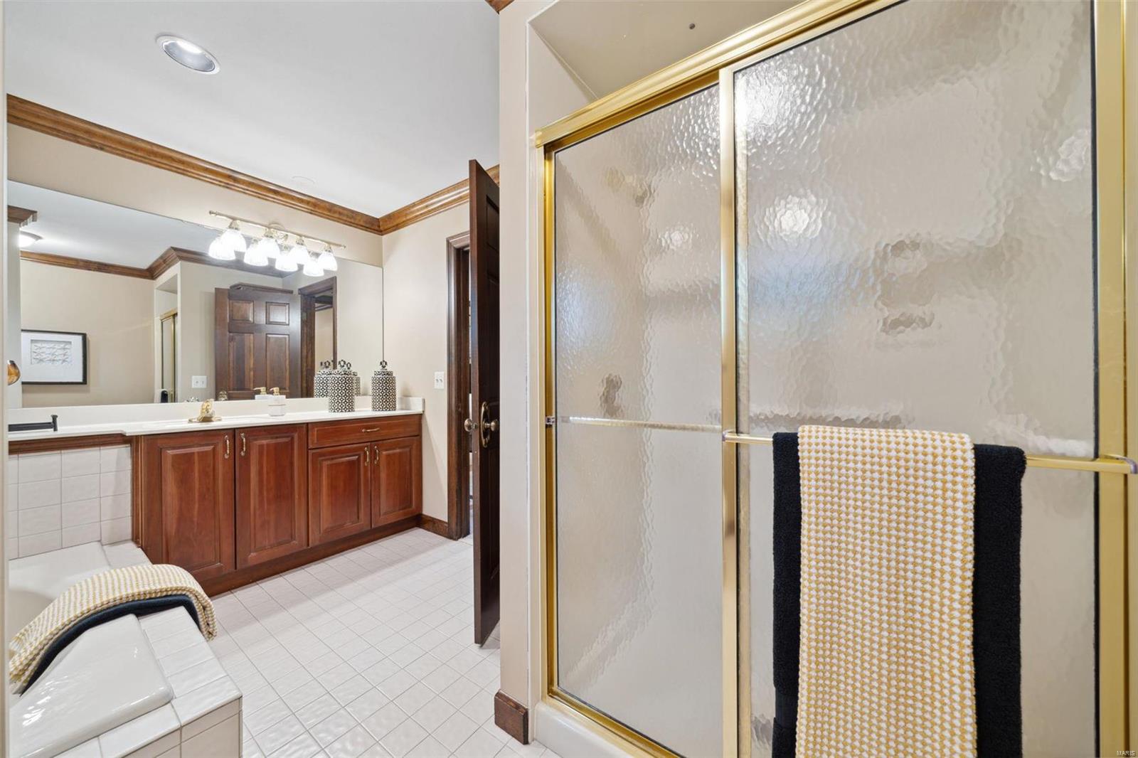 Chesterfield Lakes - Residential