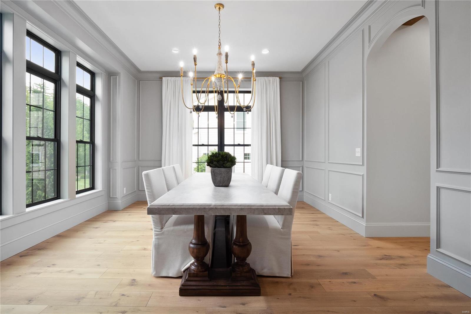 541 South Clay Ave Lt Split - Residential