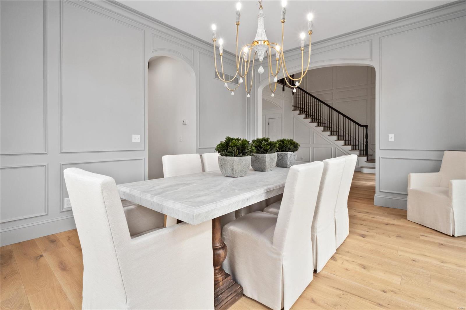 541 South Clay Ave Lt Split - Residential