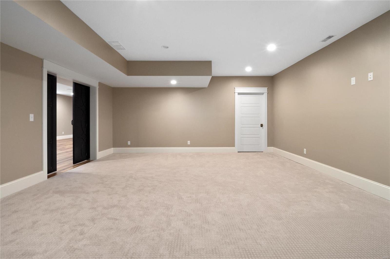 541 South Clay Ave Lt Split - Residential