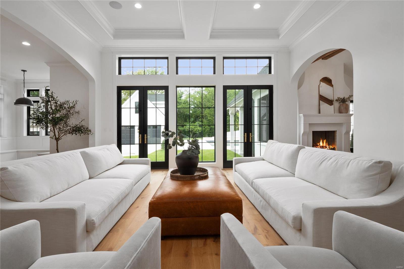 541 South Clay Ave Lt Split - Residential