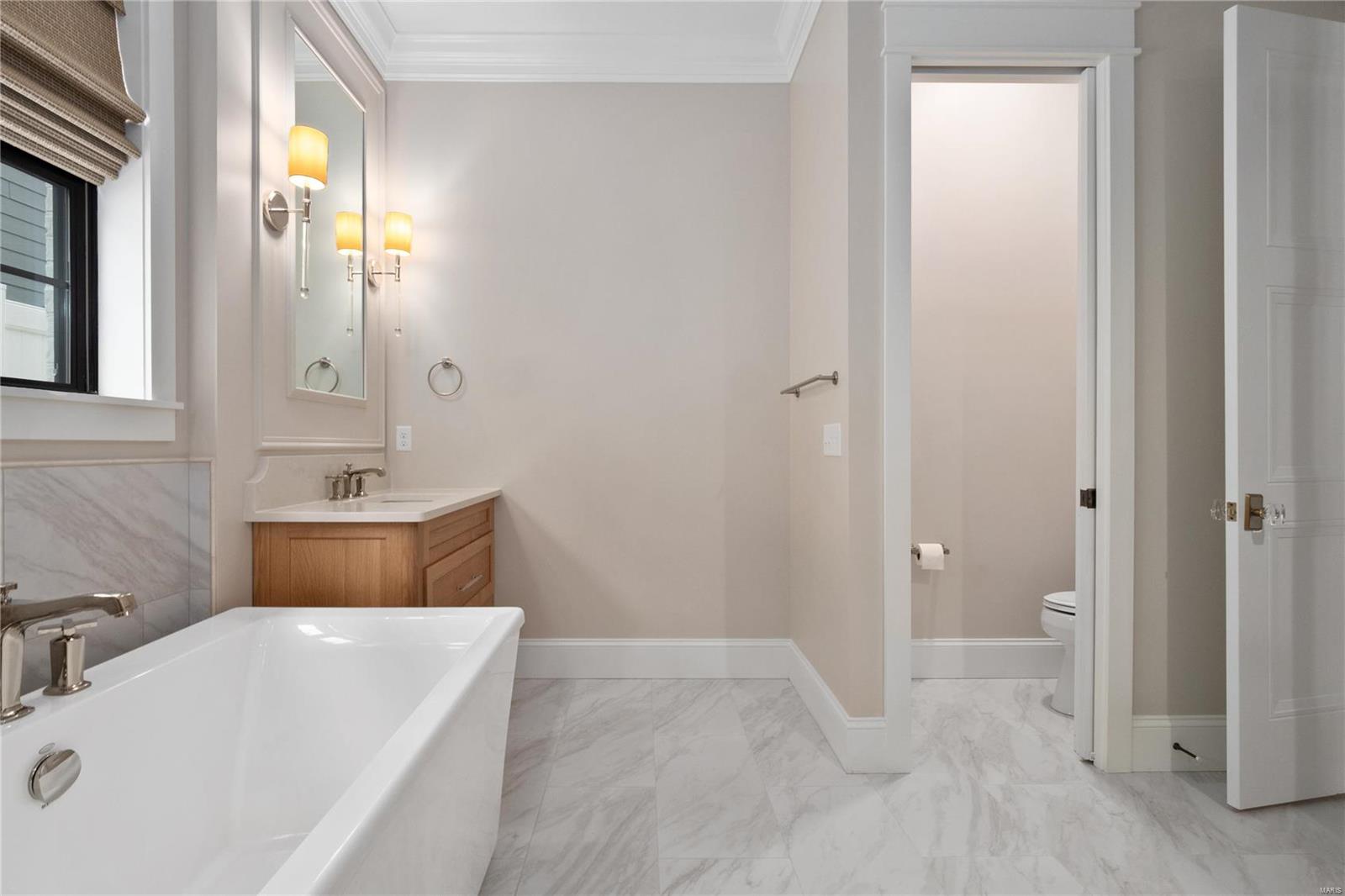 541 South Clay Ave Lt Split - Residential