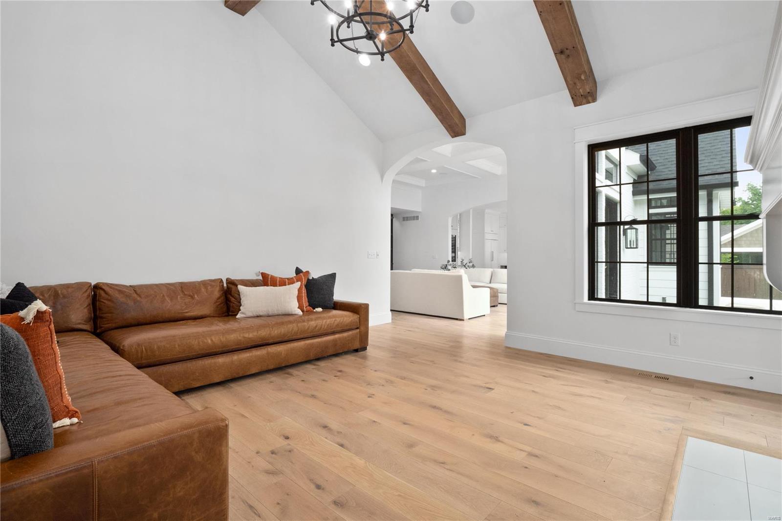 541 South Clay Ave Lt Split - Residential