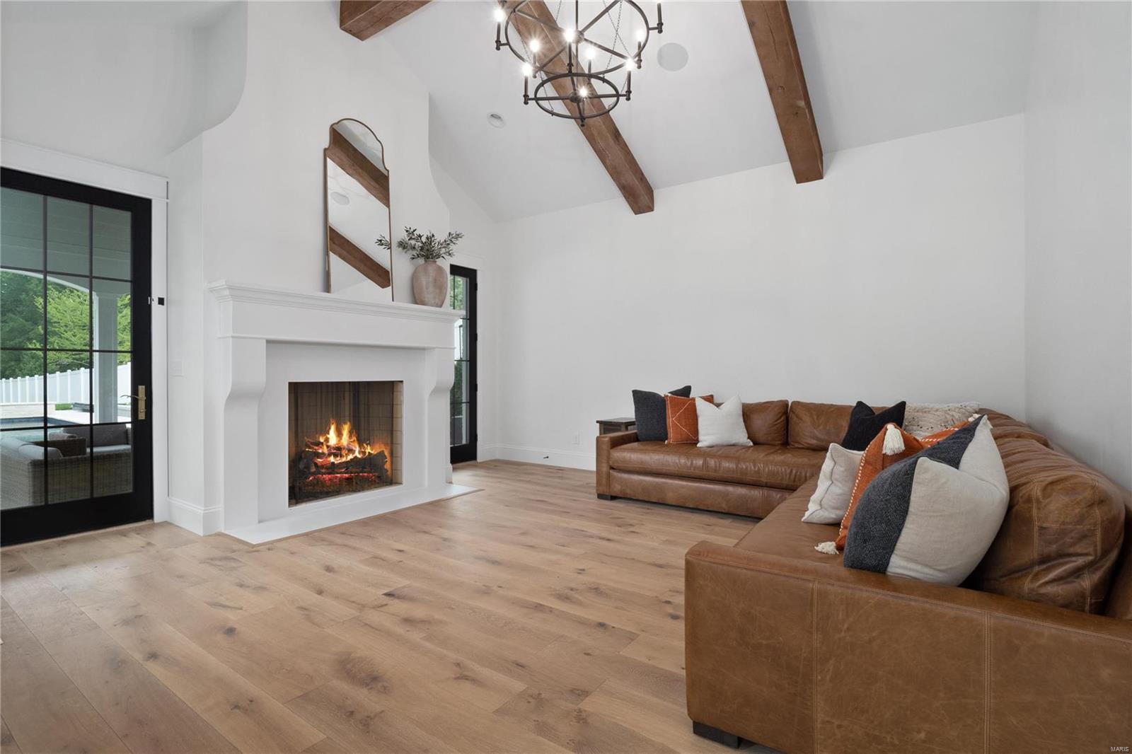 541 South Clay Ave Lt Split - Residential