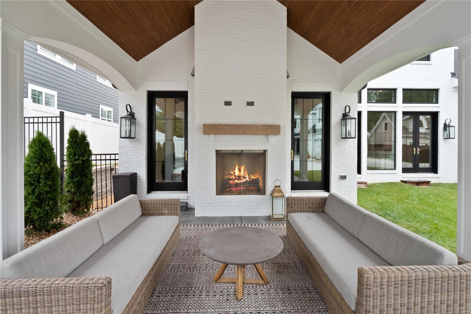 541 South Clay Ave Lt Split - Residential