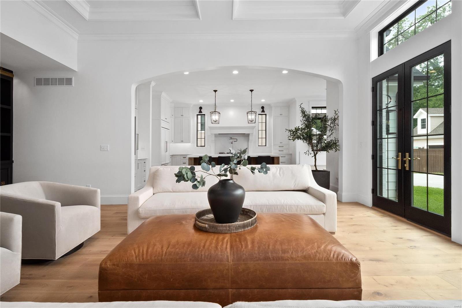 541 South Clay Ave Lt Split - Residential