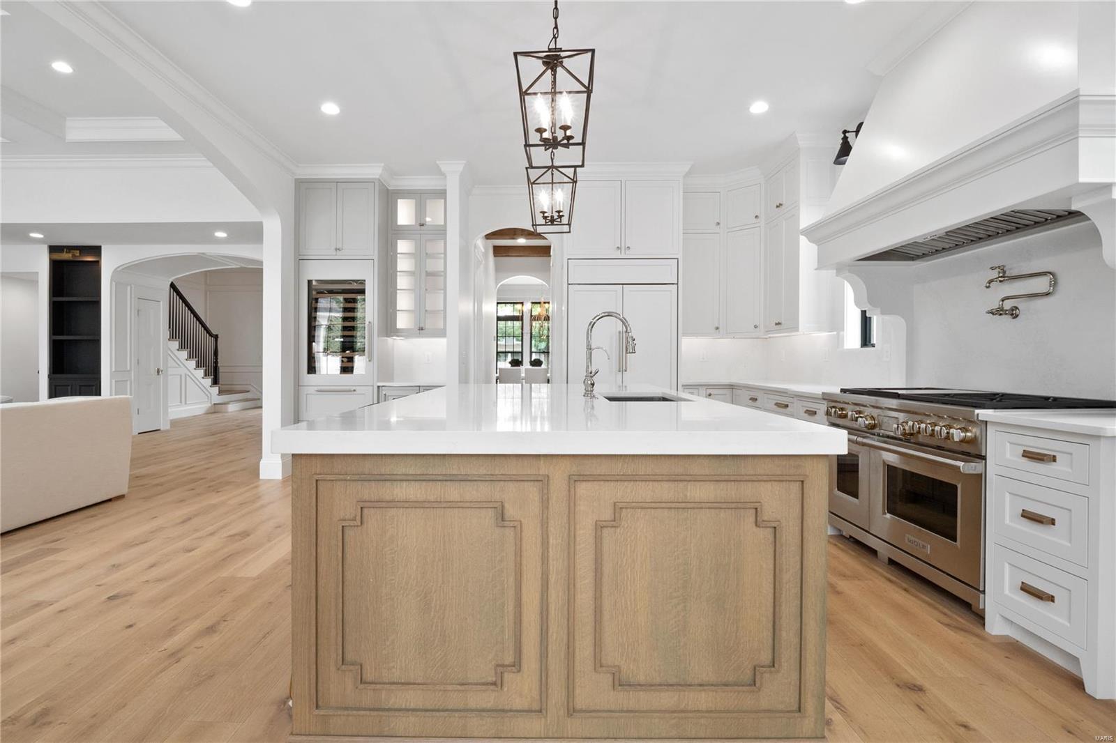 541 South Clay Ave Lt Split - Residential