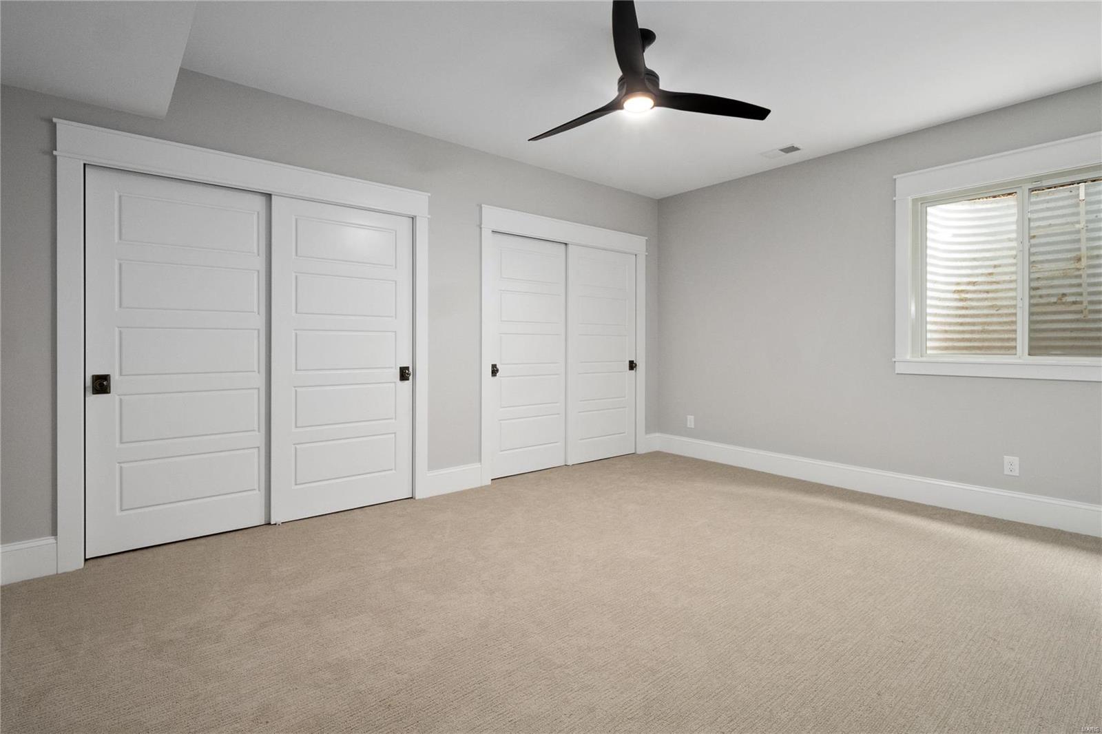 541 South Clay Ave Lt Split - Residential