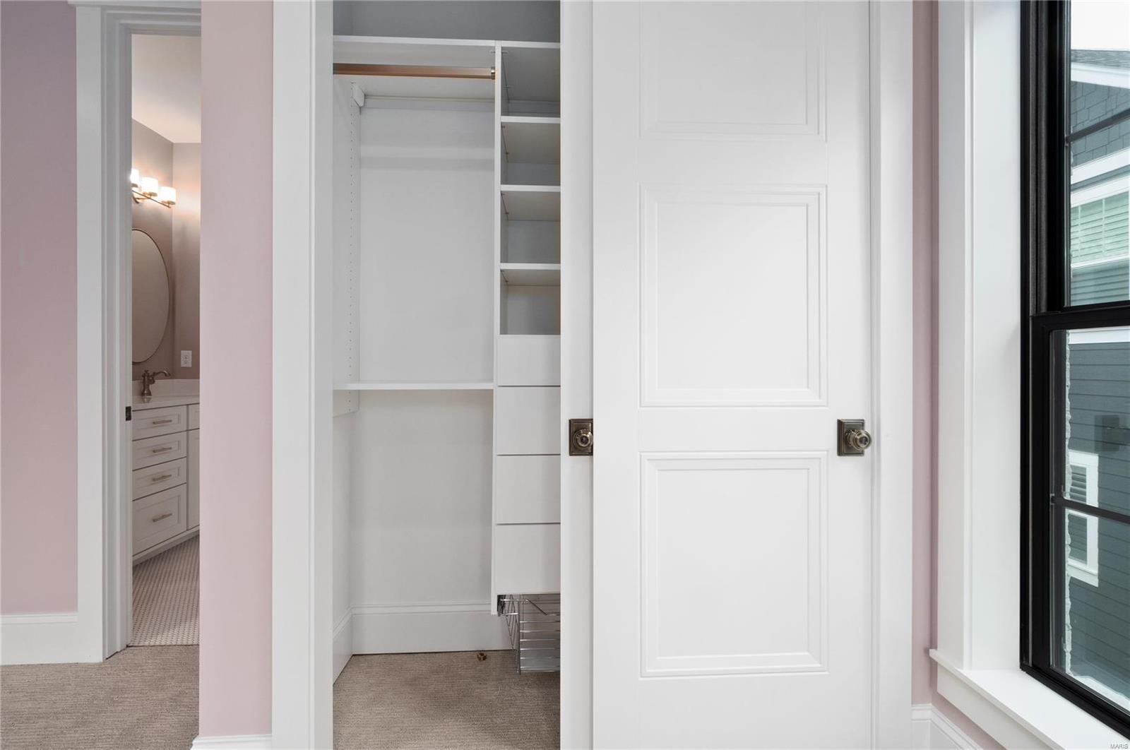 541 South Clay Ave Lt Split - Residential