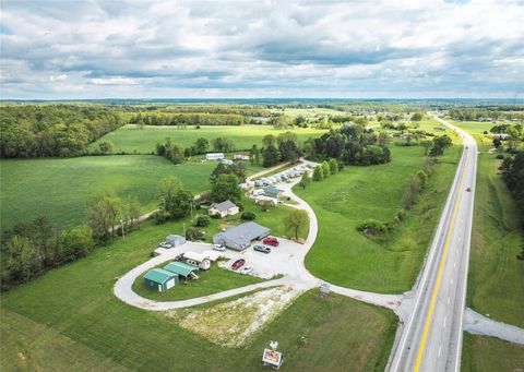 8364 Hwy 63 Houston MO 65483