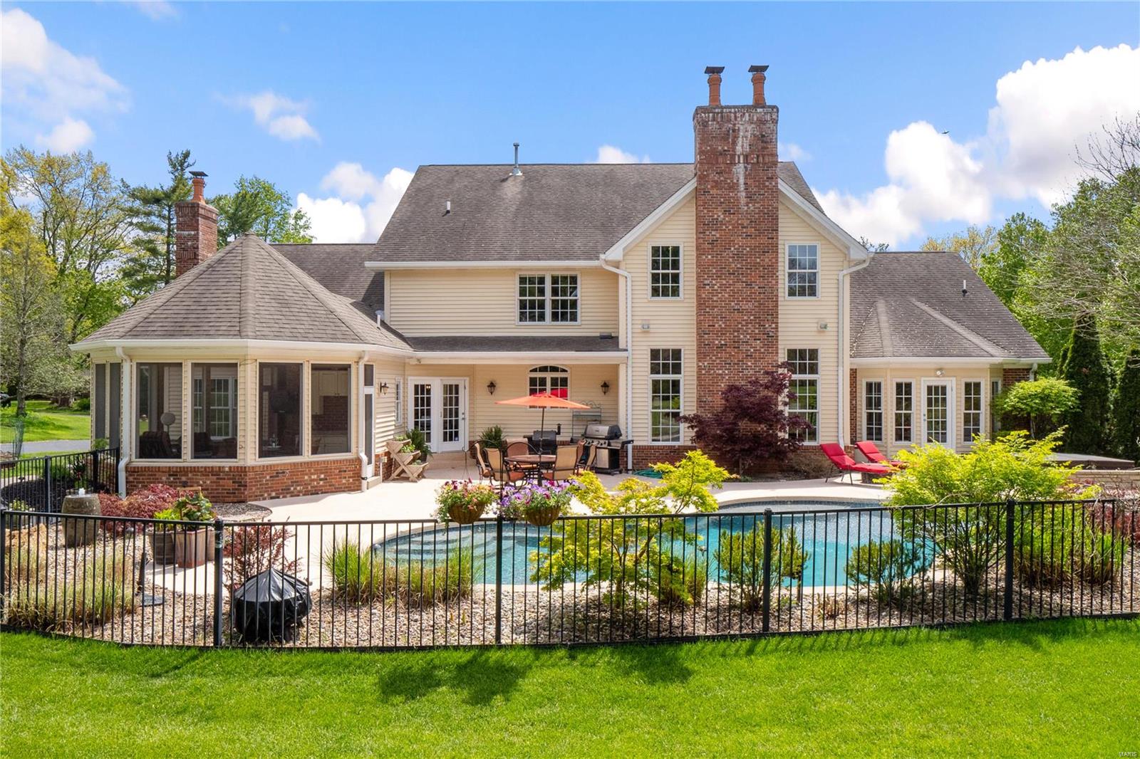 Steeplechase Lane - Residential