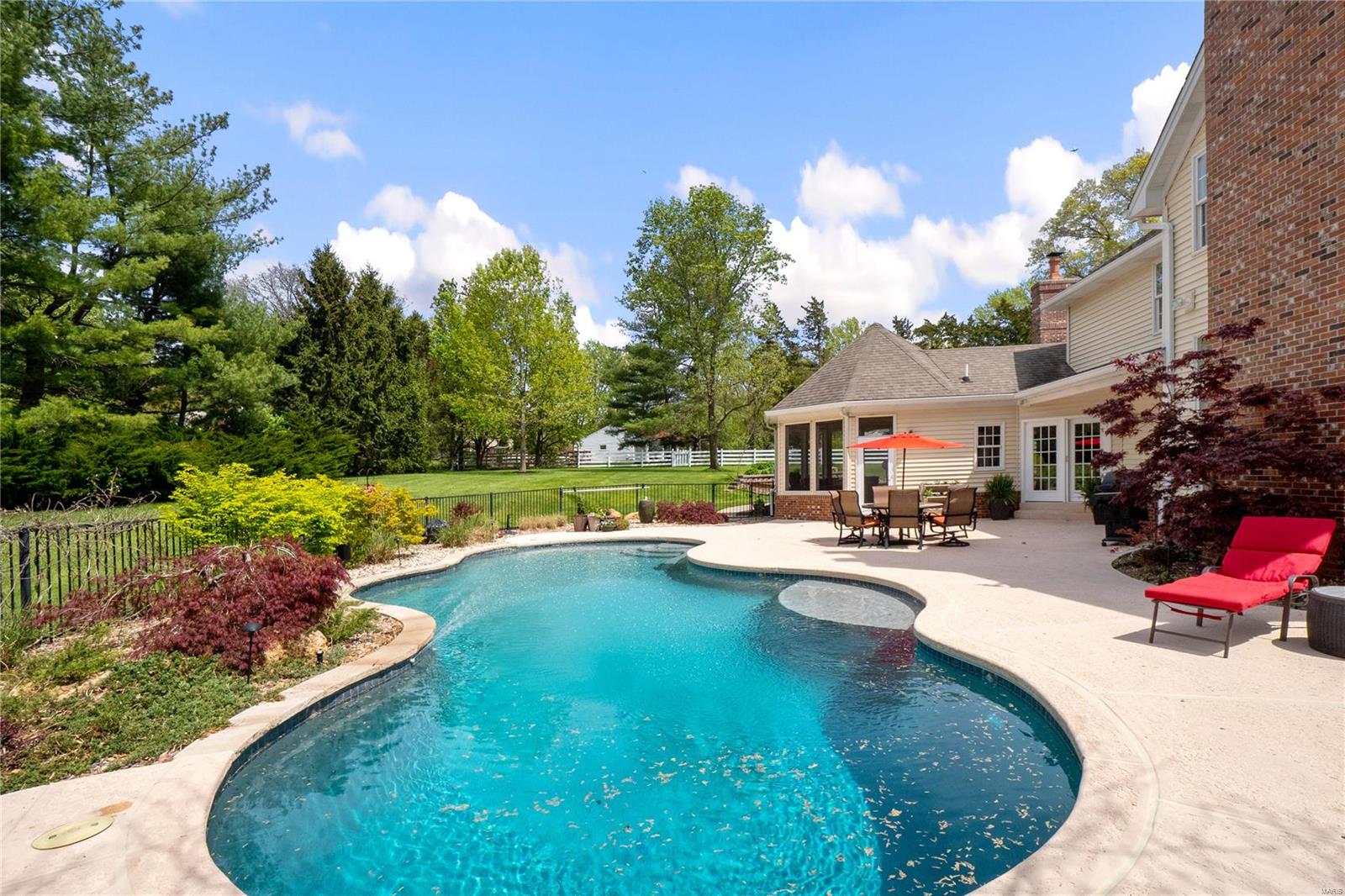 Steeplechase Lane - Residential