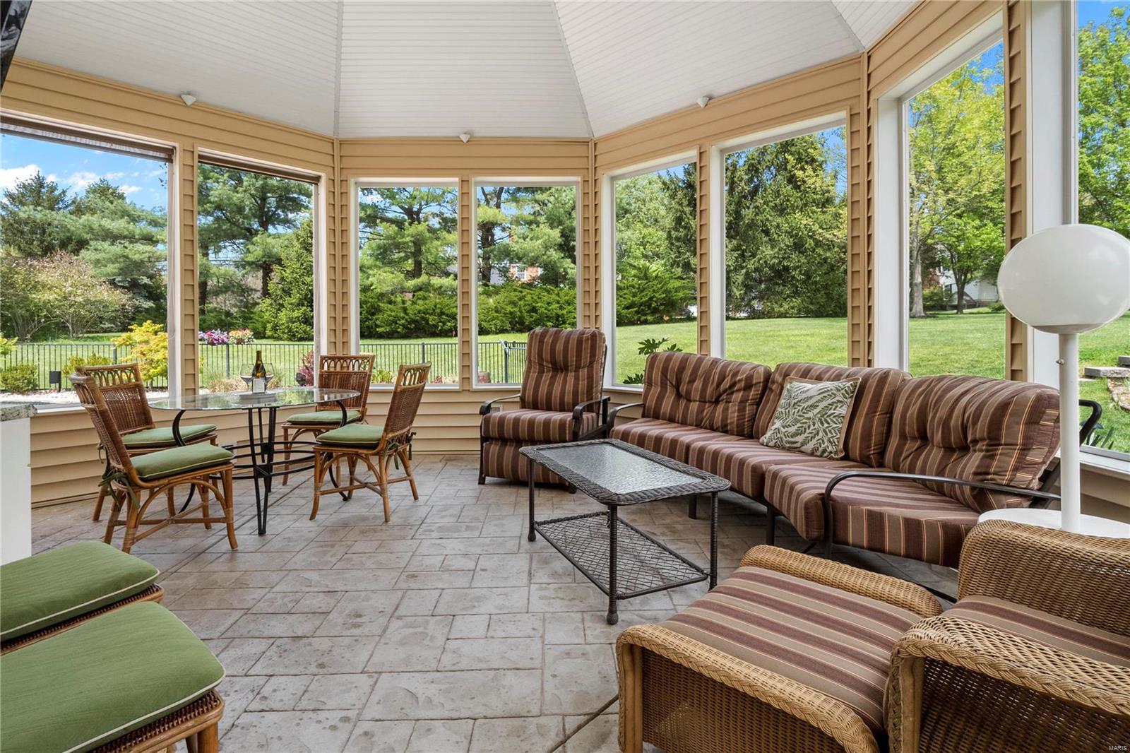 Steeplechase Lane - Residential