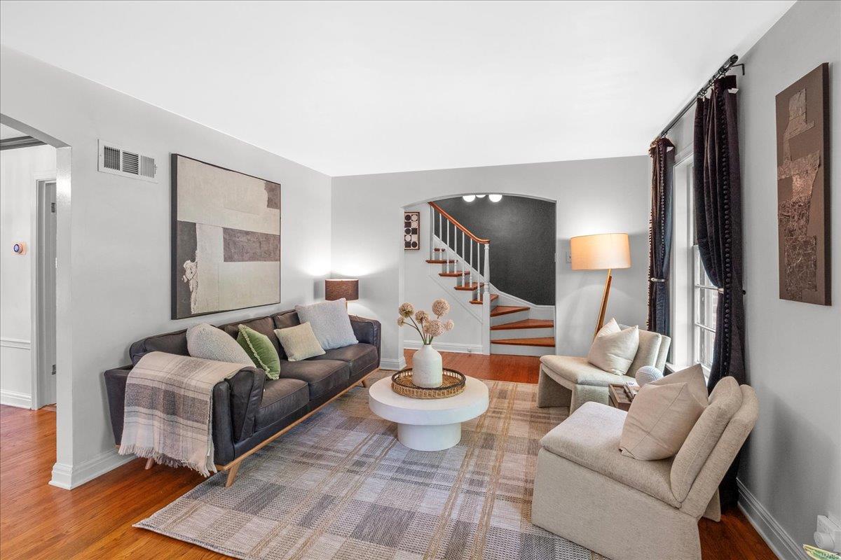 St Louis, Missouri 63122, United States, 3 Bedrooms Bedrooms, ,2 BathroomsBathrooms,Residential,Pending,119442