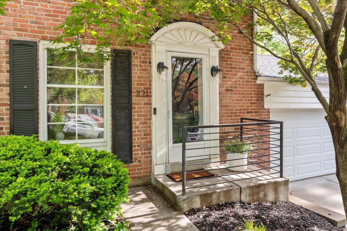 St Louis, Missouri 63122, United States, 3 Bedrooms Bedrooms, ,2 BathroomsBathrooms,Residential,Pending,119442