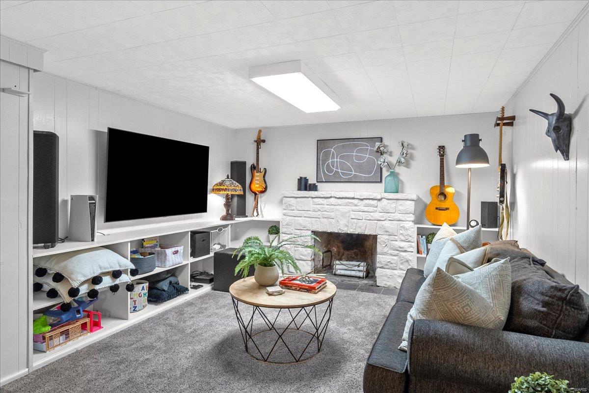 St Louis, Missouri 63122, United States, 3 Bedrooms Bedrooms, ,2 BathroomsBathrooms,Residential,Pending,119442