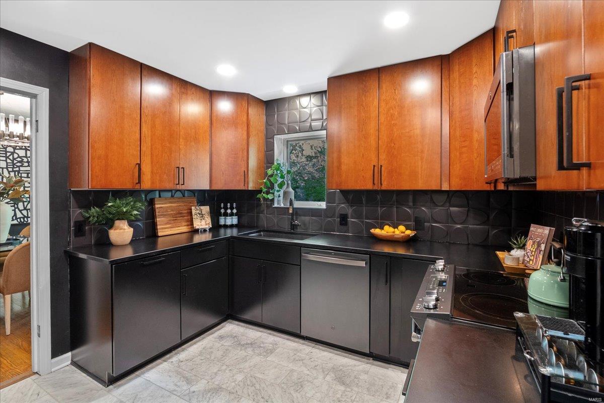 St Louis, Missouri 63122, United States, 3 Bedrooms Bedrooms, ,2 BathroomsBathrooms,Residential,Pending,119442