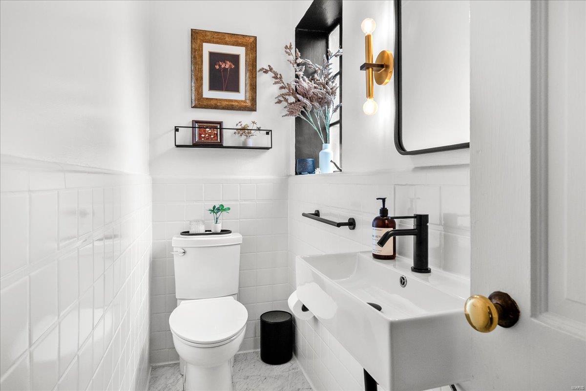 St Louis, Missouri 63122, United States, 3 Bedrooms Bedrooms, ,2 BathroomsBathrooms,Residential,Pending,119442