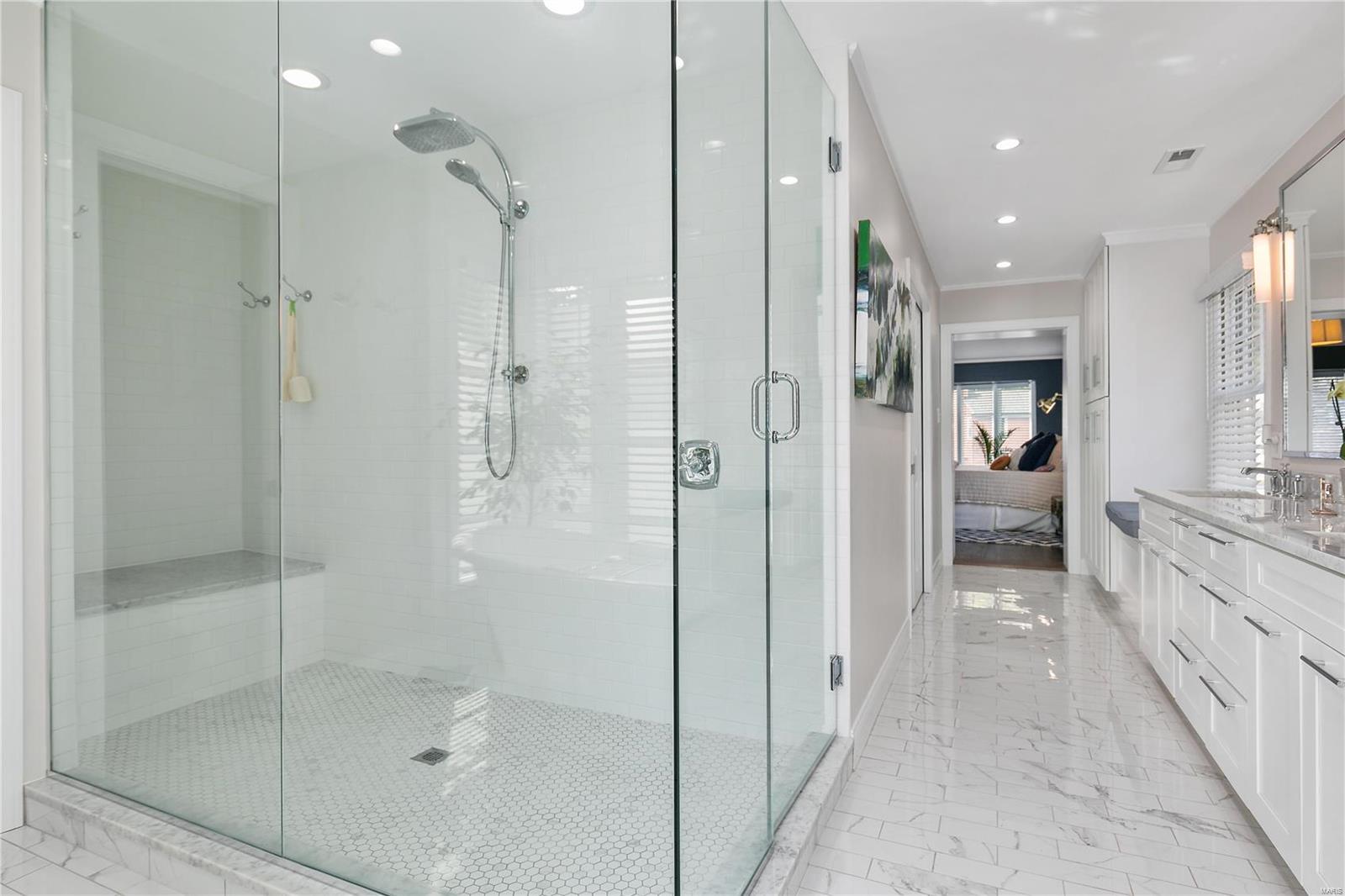 Ladue Terrace - Residential