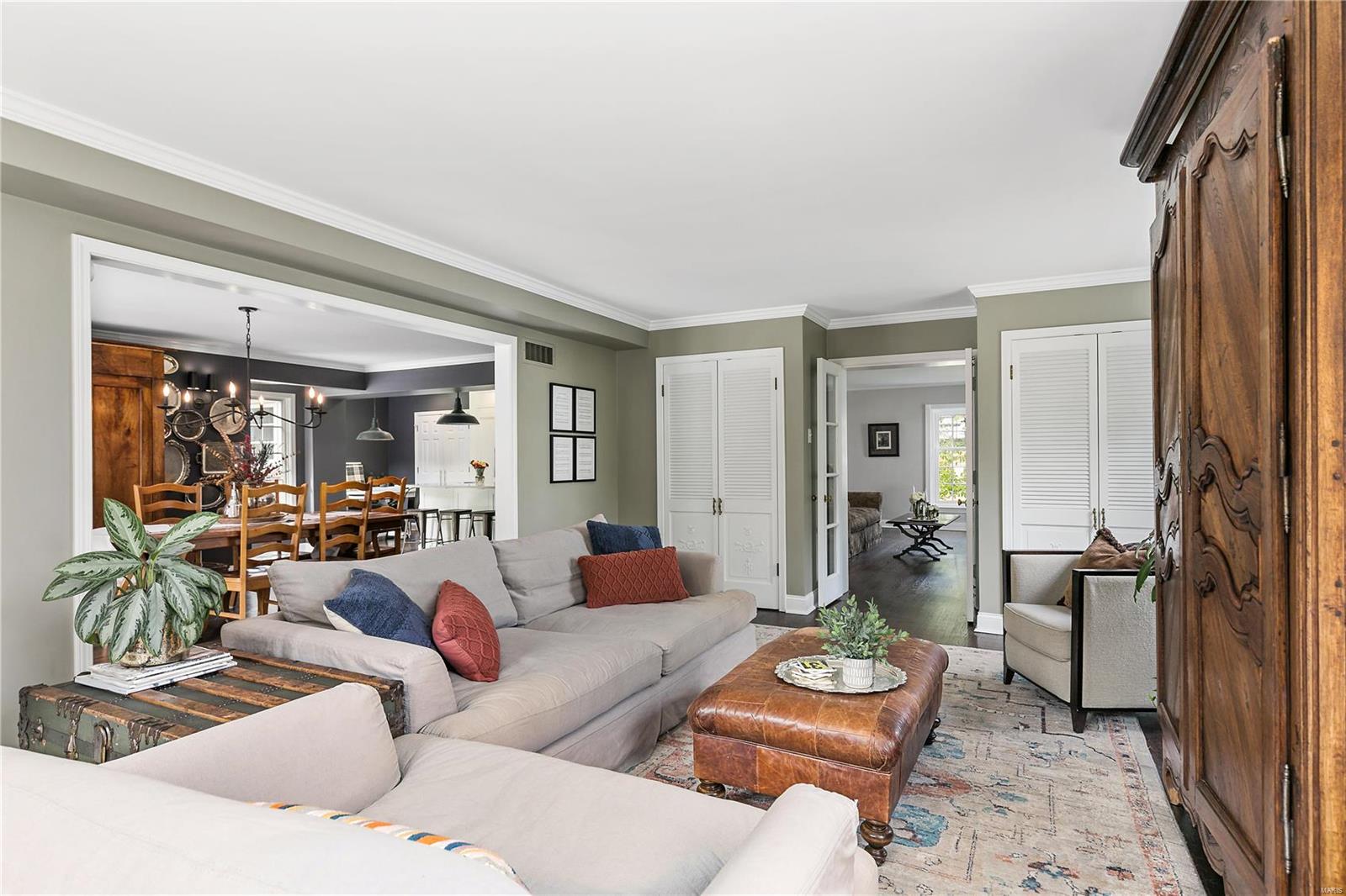 Ladue Terrace - Residential