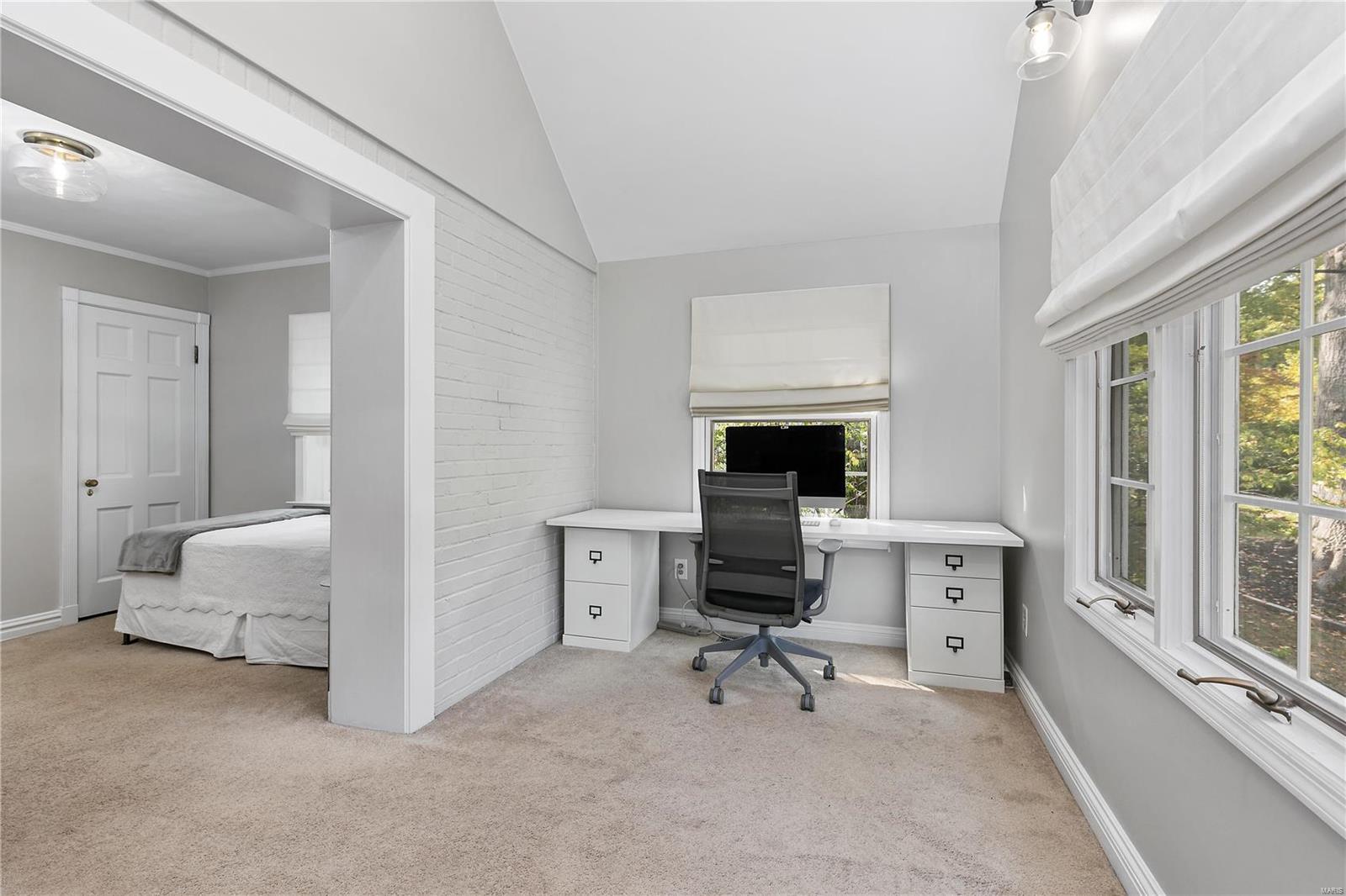 Ladue Terrace - Residential