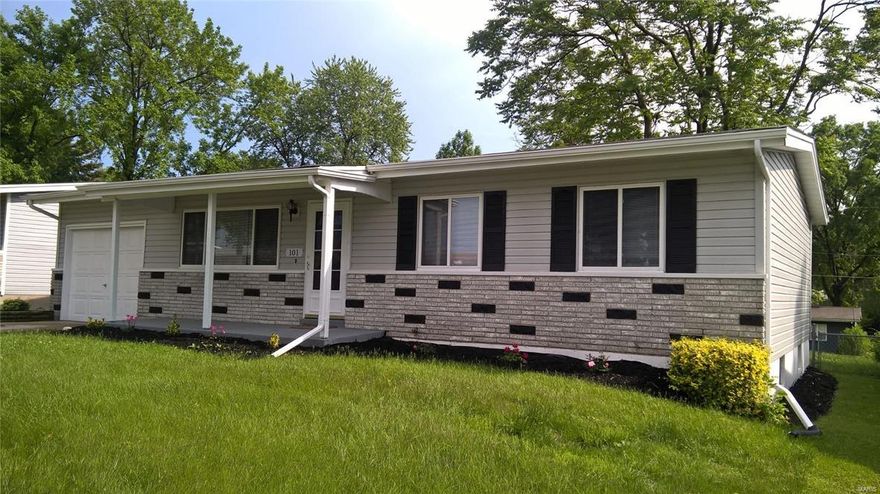 Wonderfully renovated 3 bedroom 2 bath house located near Bogey Hills golf course. Come see all the great modern touches this property has! This house has been updated throughout! Brand new kitchen with tile back splash and stainless appliances and modern bathroom on main level! New Hardwood laminate and paint. There is a beautifully finished basement with a huge bathroom. This house is conveniently located to shopping and schools. Hurry and come take a look today! This house will not last long!